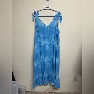 Time and Tru Blue Tie-Dye V-Neck Sundress